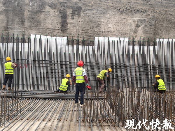 股票配资的最新资讯 宁马城际紧抓“黄金施工季”，板宁区间高架段及明挖段已完成75%